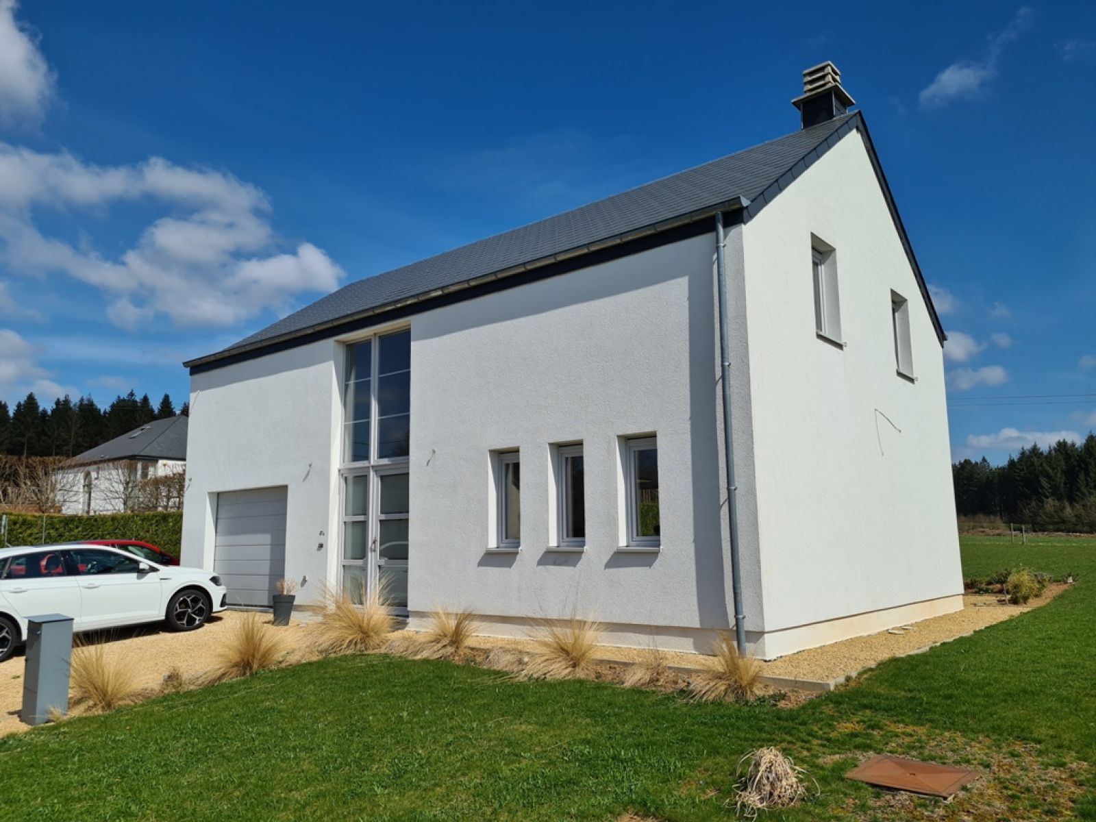 A VENDRE à SainteCécile Superbe villa 4 façades récente Sud Immo