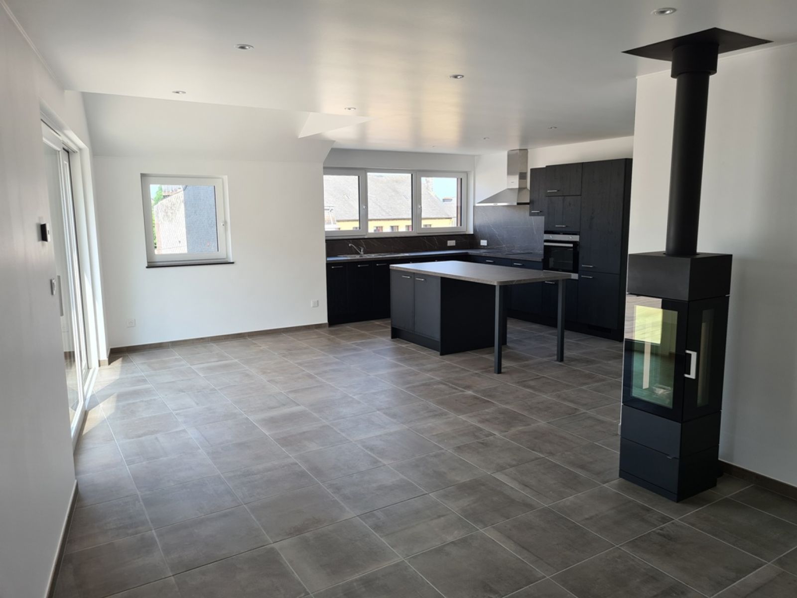 A LOUER - Florenville - Appartement r&eacute;cent - Sudimmo