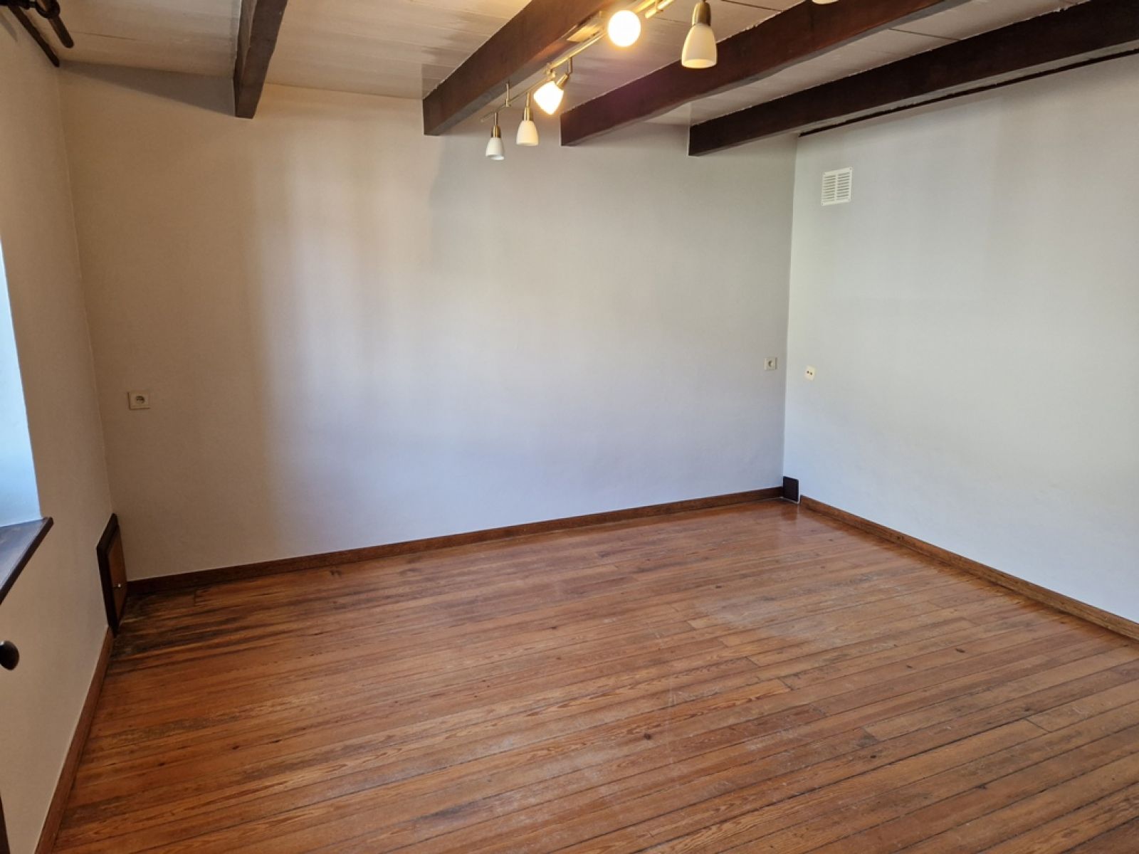 A LOUER - Sommethonne - Maison 2 chambres - Sudimmo