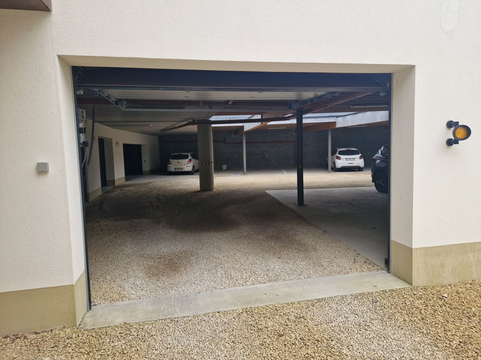A VENDRE - Florenville centre - Garages - Sudimmo