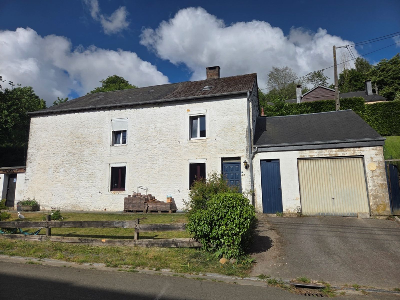 A VENDRE - Fontenoille - Fermette typique - Sudimmo