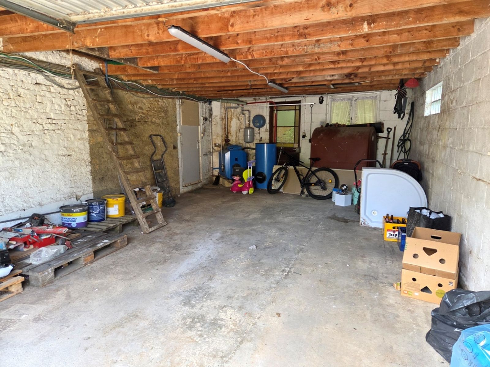A VENDRE - Fontenoille - Fermette typique - Sudimmo