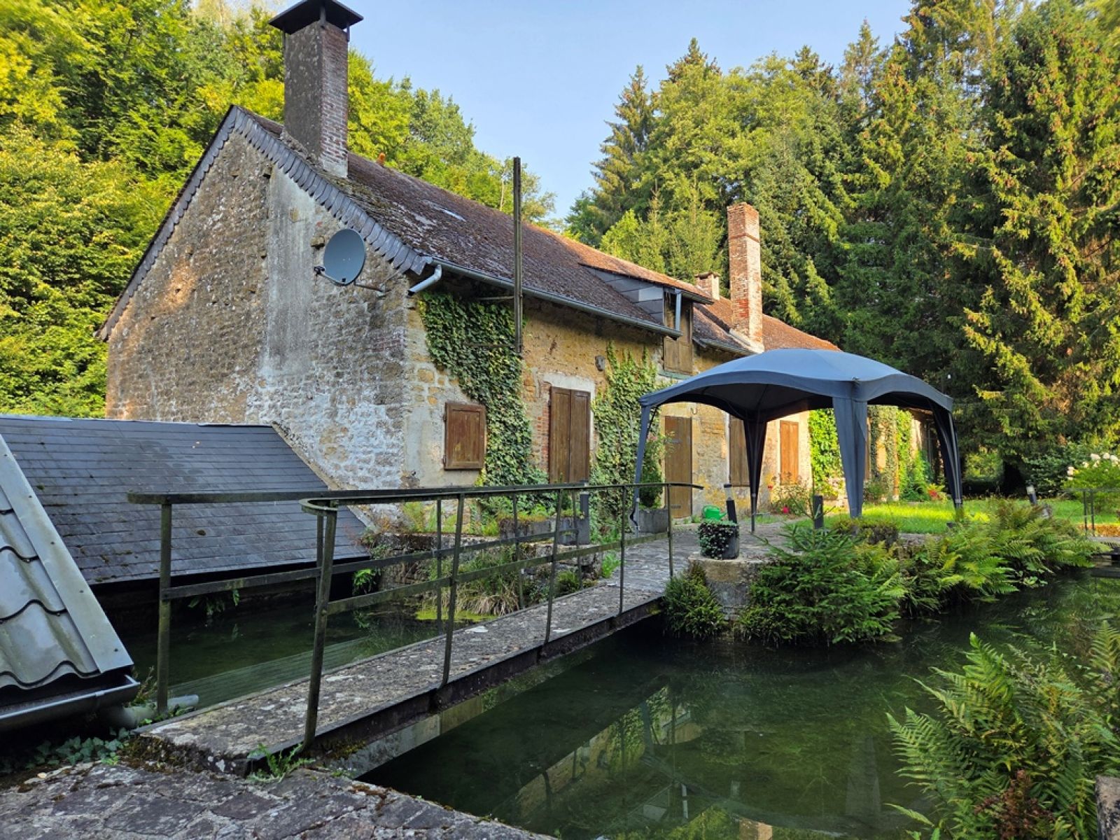 A VENDRE - Matton - France - Ancienne Fabrique - Sudimmo