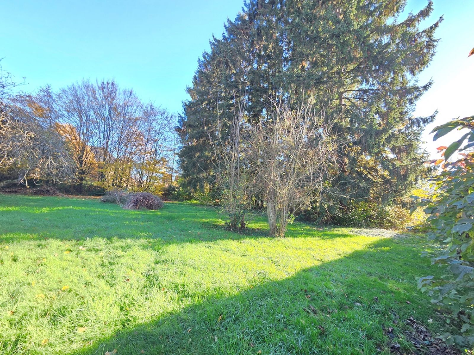 A VENDRE - Izel - Parcelle constructible - Sudimmo