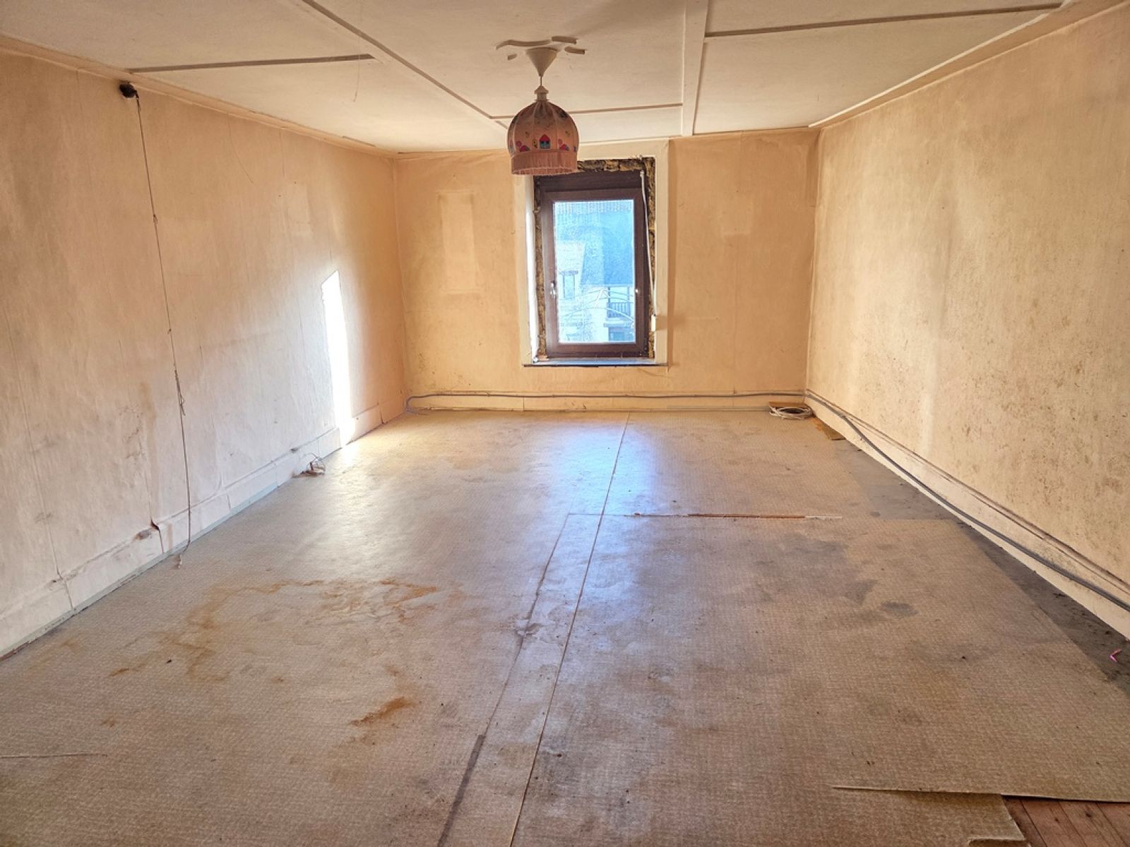 A VENDRE - Muno - Maison  - Sudimmo