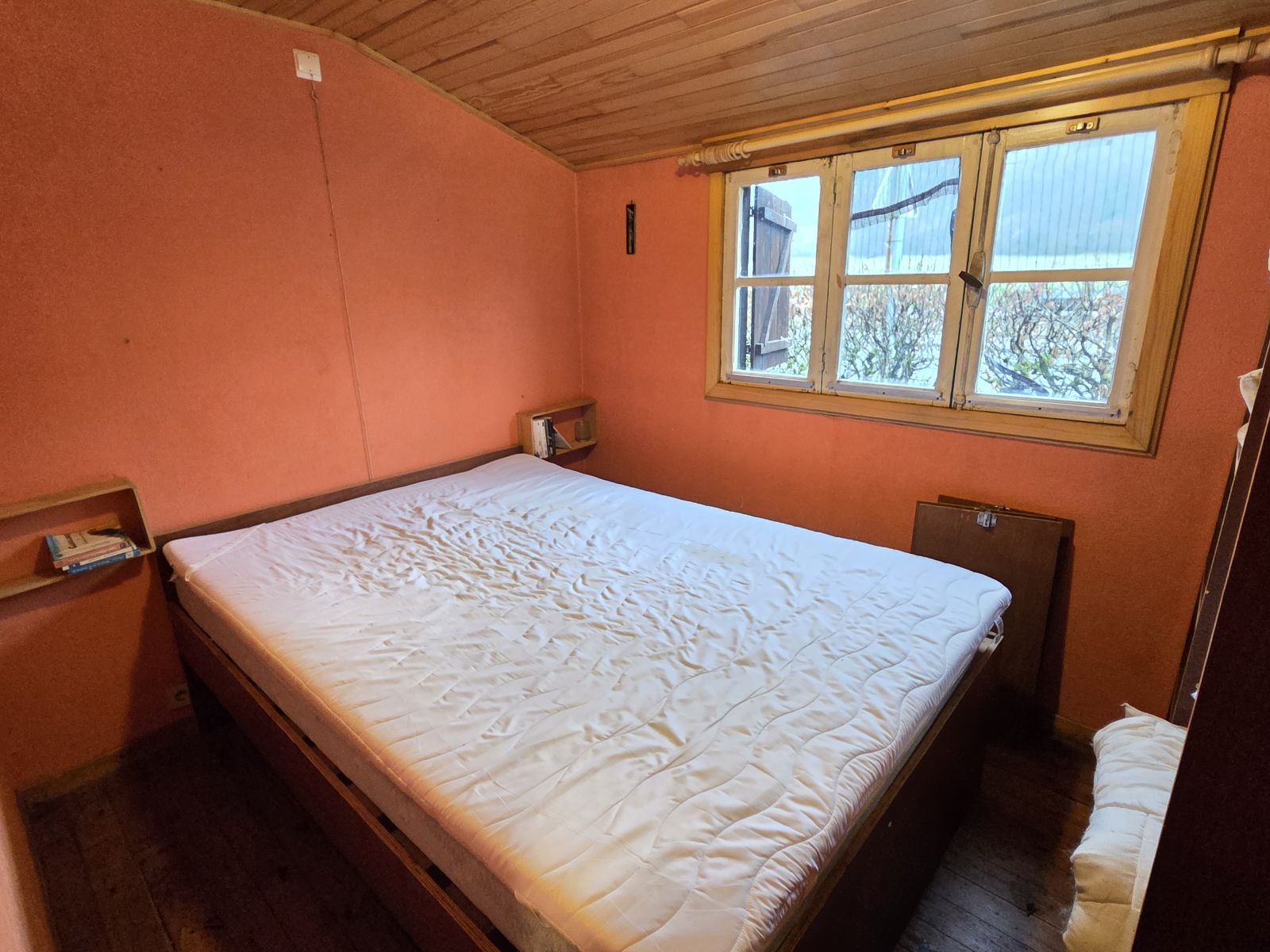 A VENDRE - Chassepierre - Bien insolite - Sudimmo