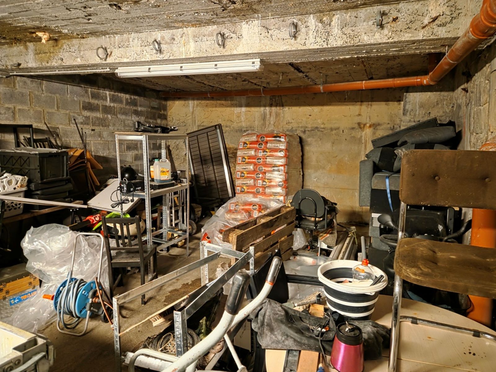 A VENDRE - Florenville - Garage - Sudimmo