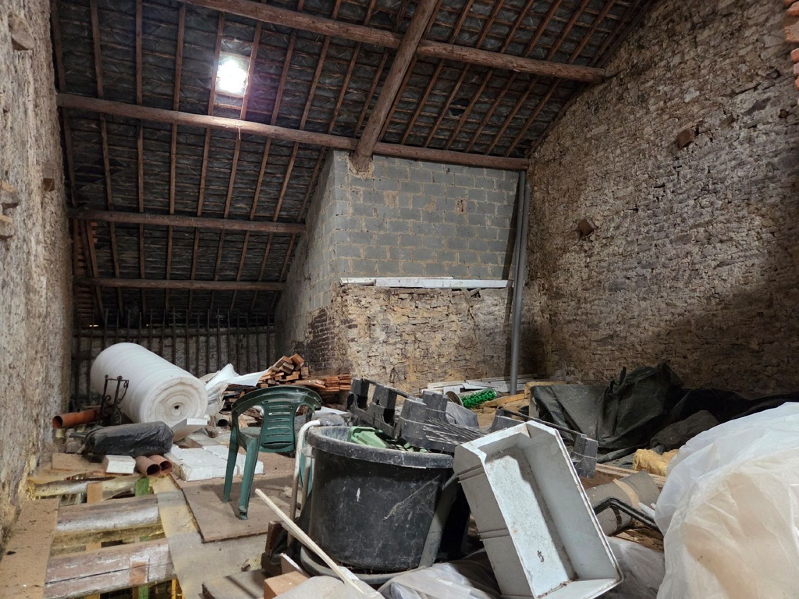 A VENDRE - Muno - Fermette &agrave; r&eacute;nover - Sudimmo