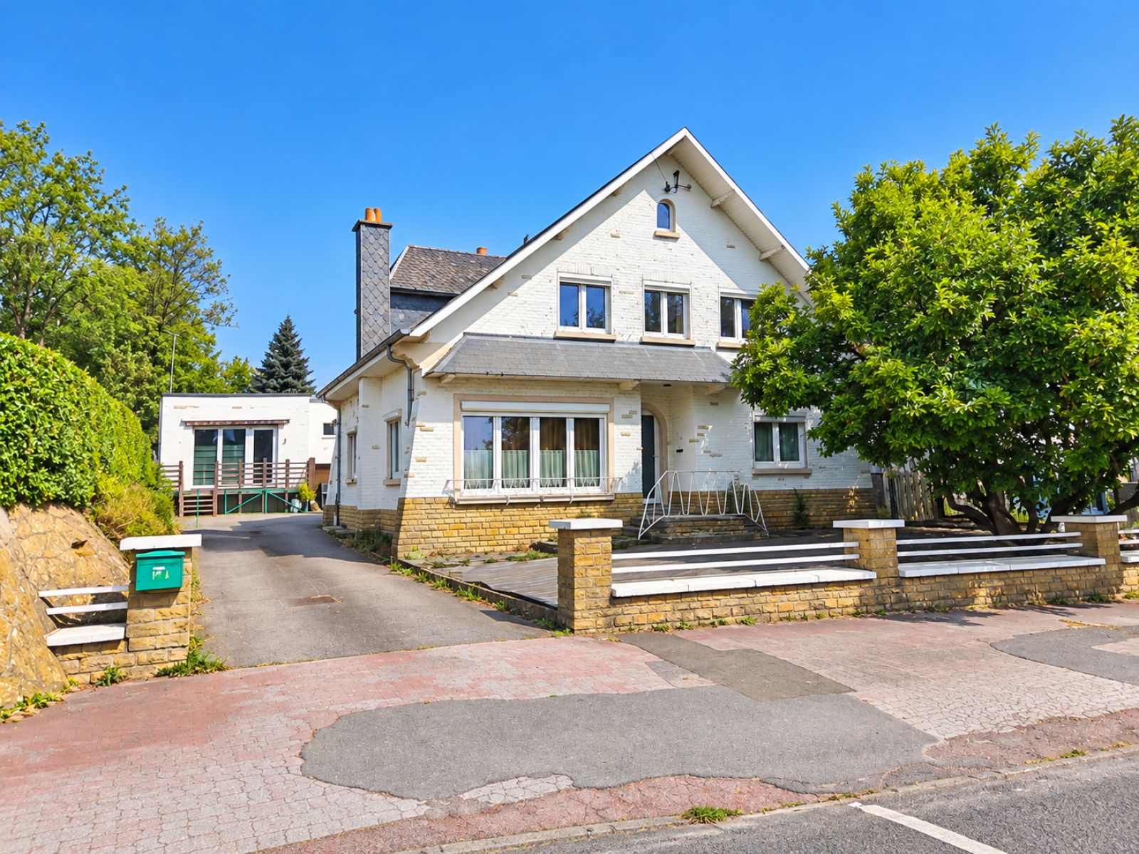 A VENDRE - Florenville - Spacieuse villa - Sudimmo