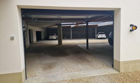 A VENDRE - Florenville centre - Garages - Sudimmo