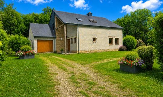 A VENDRE - Lacuisine - Villa sur 20 ares - Sudimmo