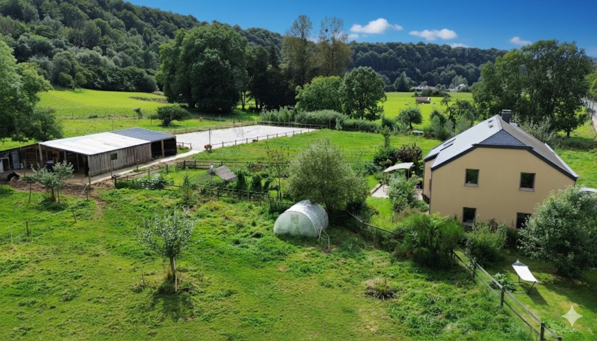 A VENDRE - Laiche - Propriété sur 3 ha - Sudimmo