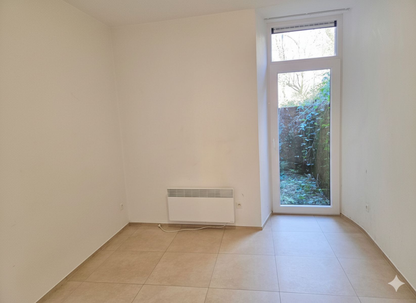 A VENDRE - Florenville - Rez avec jardin - Sudimmo